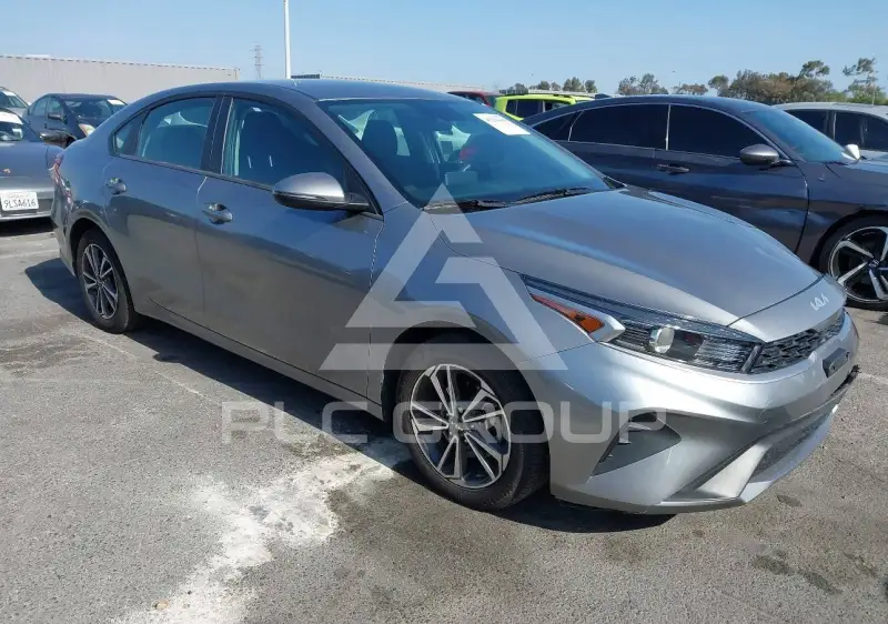 2024 KIA Forte фото
