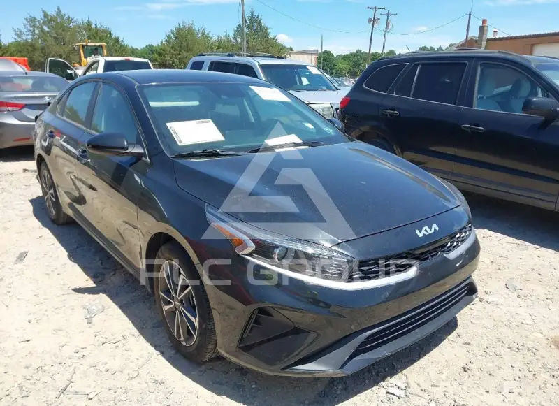 2024 KIA Forte фото