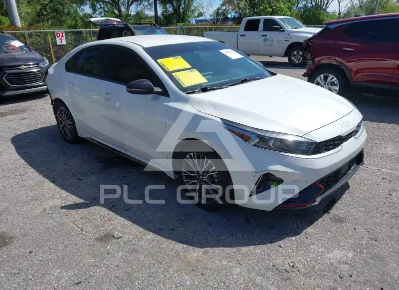 2024 KIA Forte фото