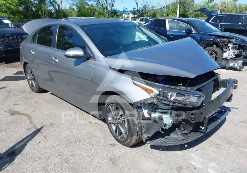 2024 KIA Forte фото