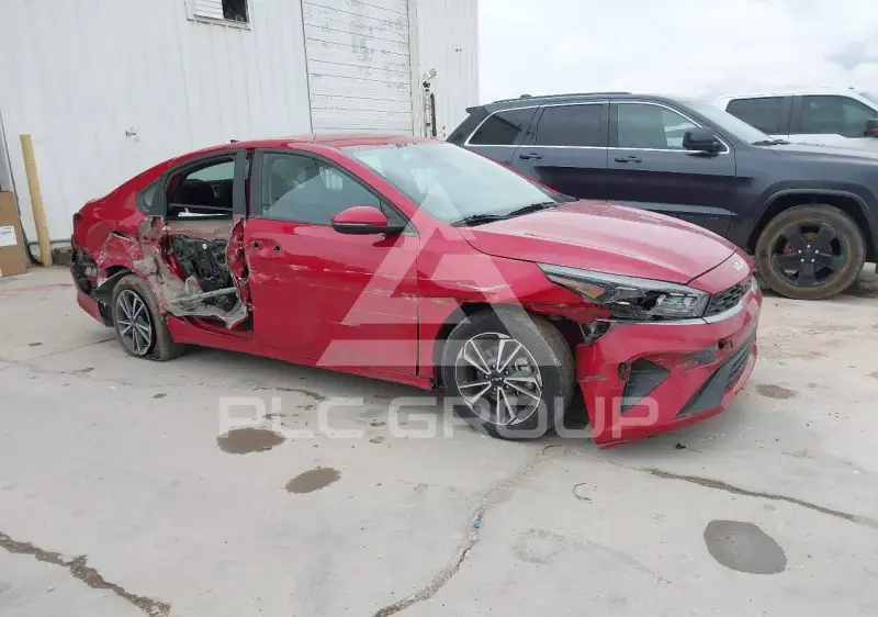 2024 KIA Forte фото