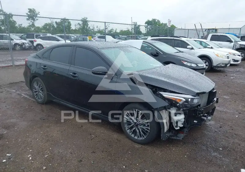 2024 KIA Forte фото