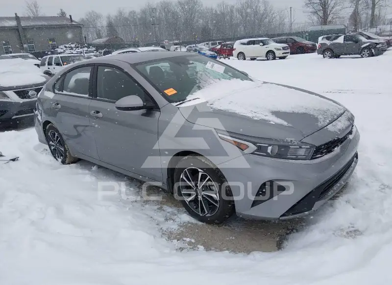 2024 KIA Forte фото
