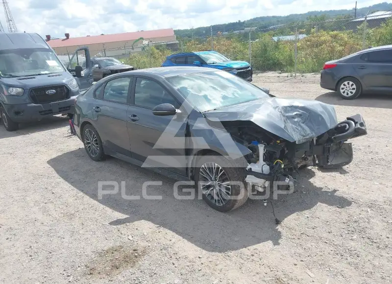 2024 KIA Forte фото