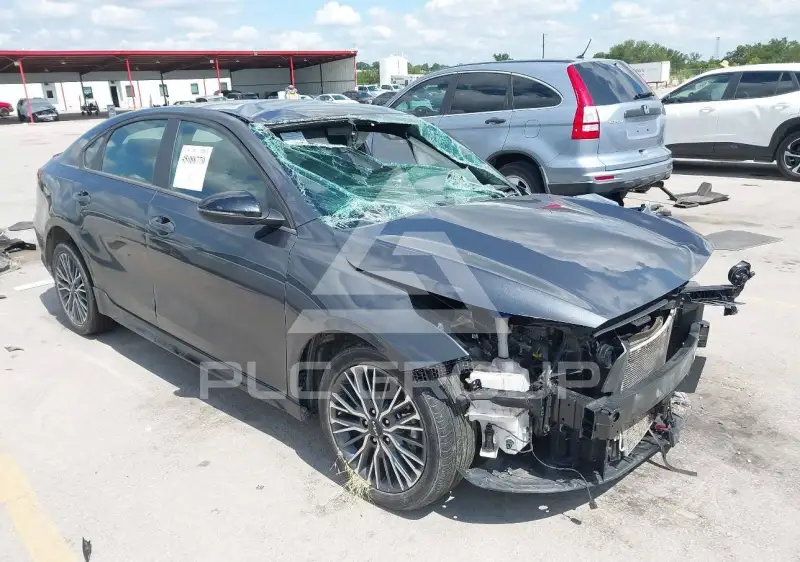 2024 KIA Forte фото