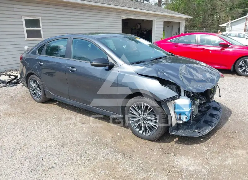 2024 KIA Forte фото