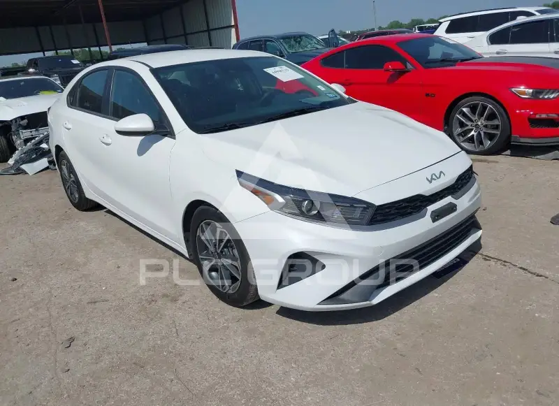2024 KIA Forte photo