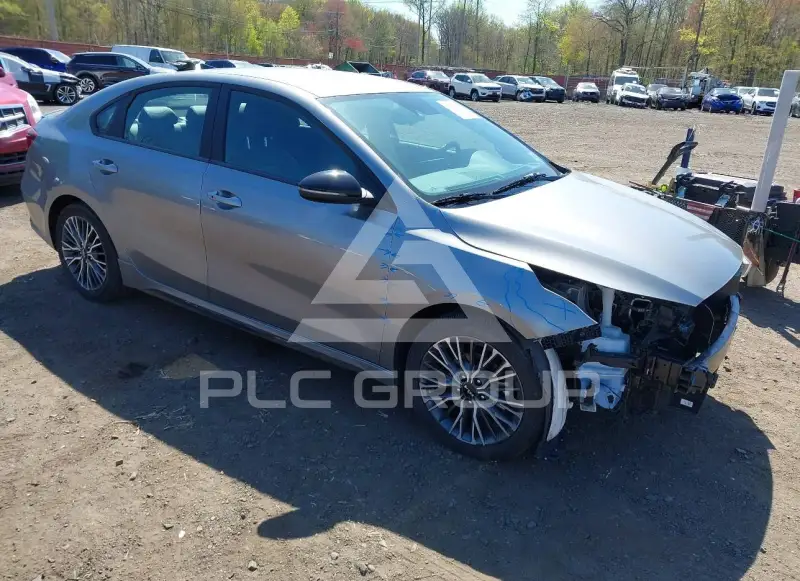 2024 KIA Forte photo