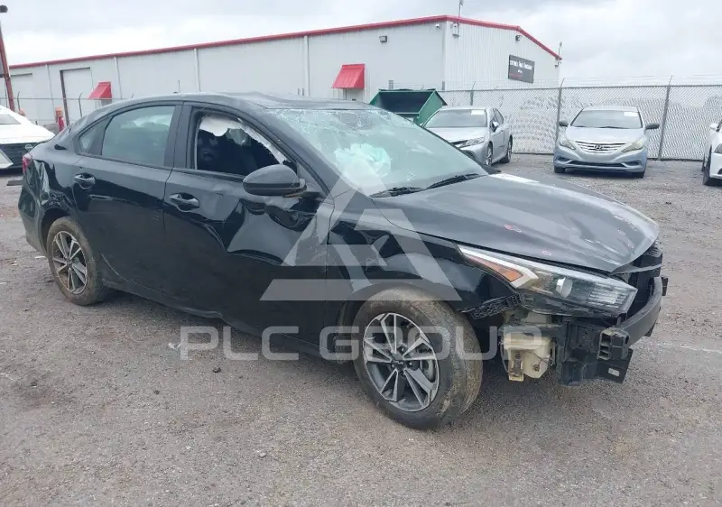 2024 KIA Forte фото