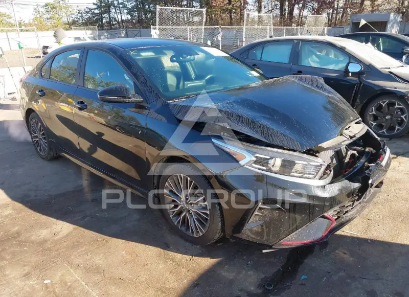 2024 KIA Forte фото