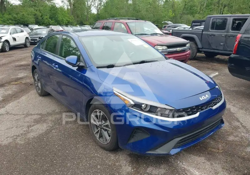 2024 KIA Forte фото