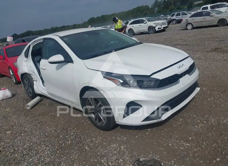 2024 KIA Forte фото