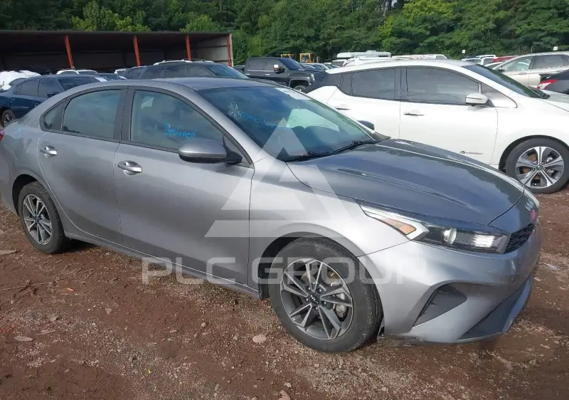 2024 KIA Forte фото