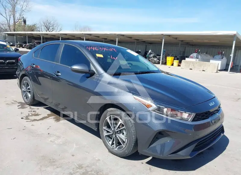 2024 KIA Forte фото