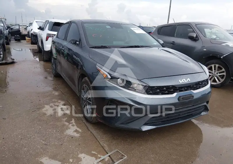 2024 KIA Forte фото