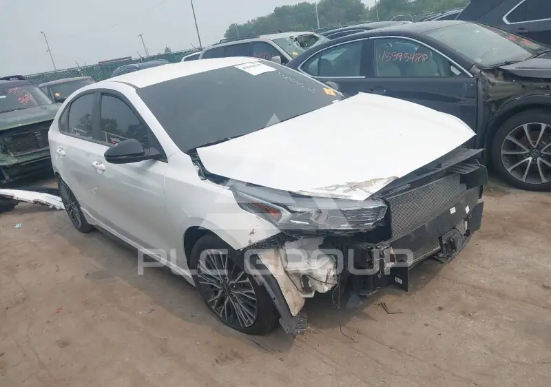 2024 KIA Forte фото