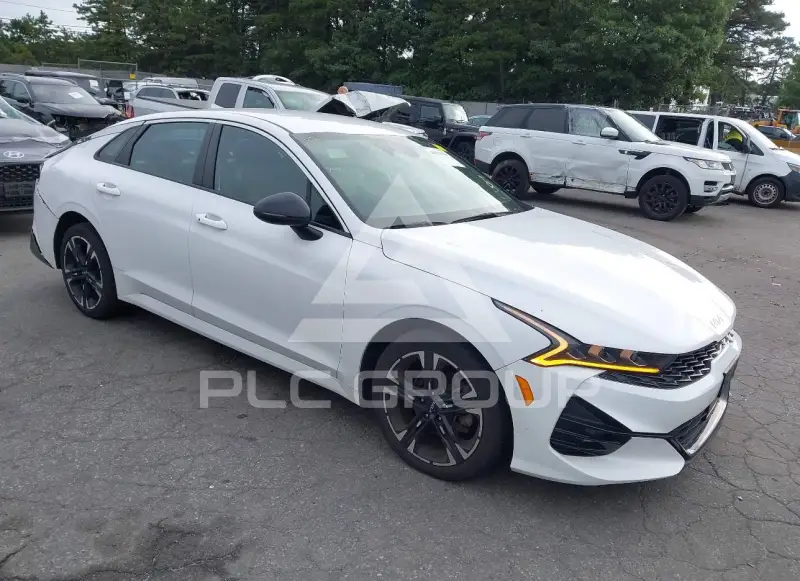 2024 KIA K5 фото
