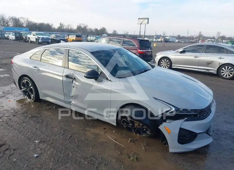 2024 KIA K5 фото