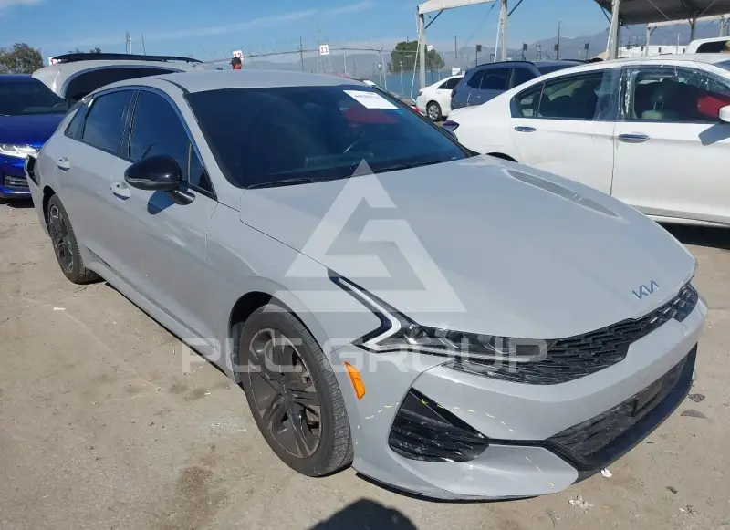 2024 KIA K5 фото