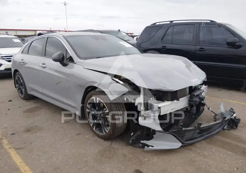 2024 KIA K5 фото