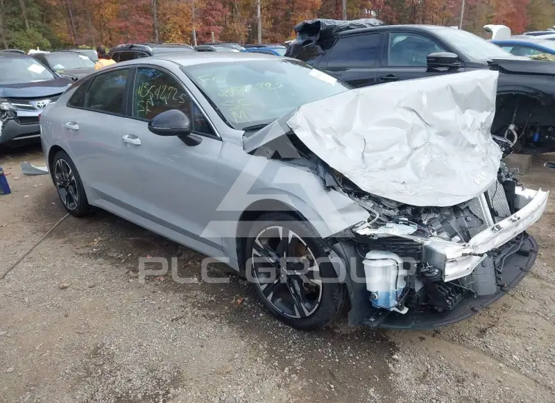 2024 KIA K5 фото