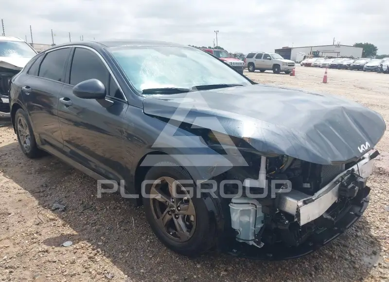 2024 KIA K5 фото