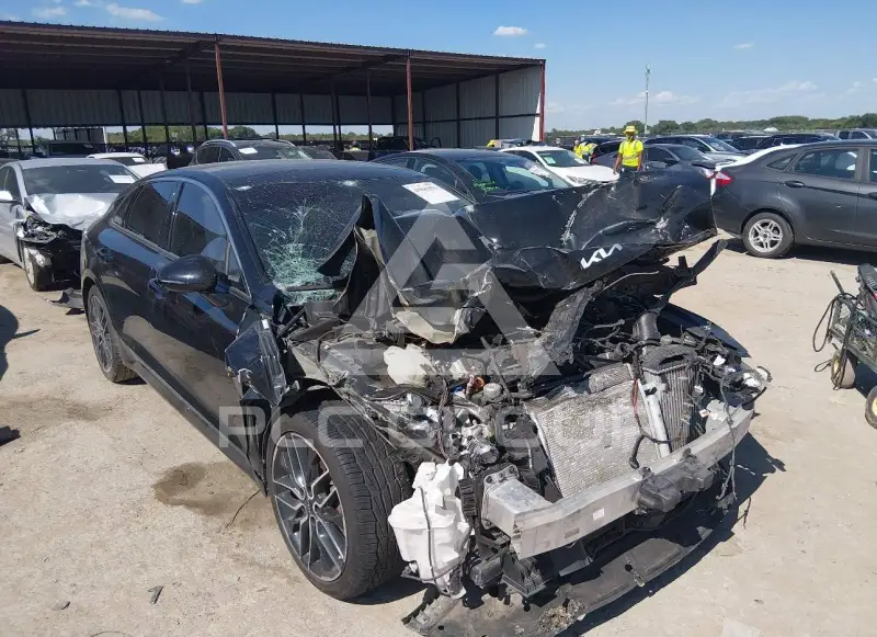2024 KIA K5 photo