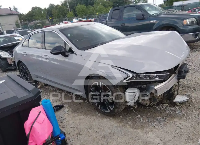 2024 KIA K5 фото