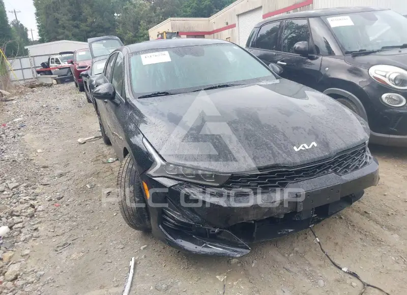 2024 KIA K5 фото
