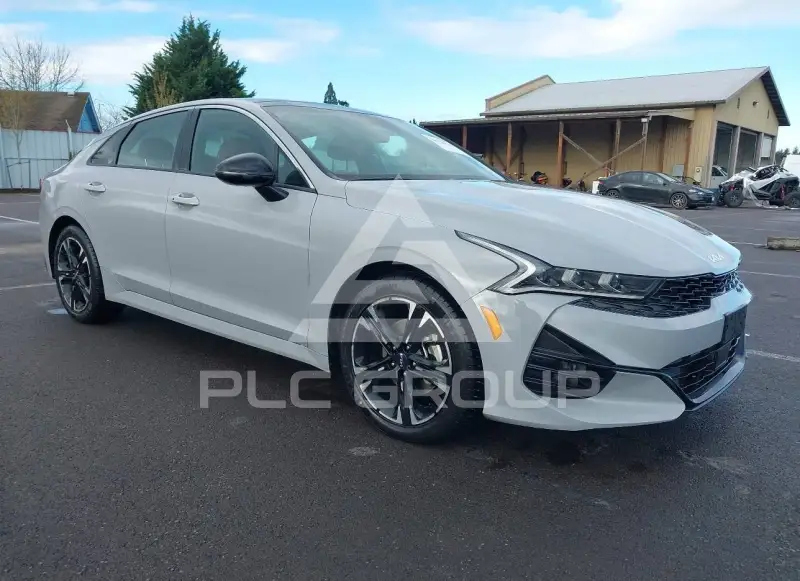 2024 KIA K5 фото