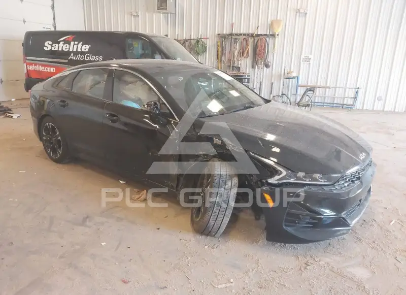2024 KIA K5 фото