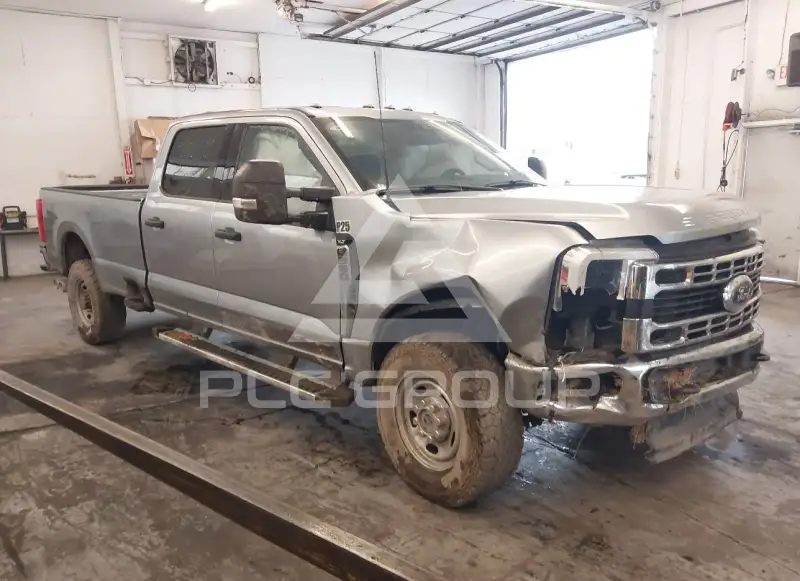 2024 Ford F-350 photo