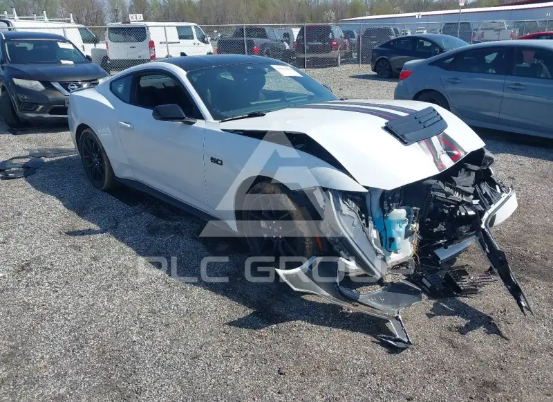 2024 Ford MUSTANG фото