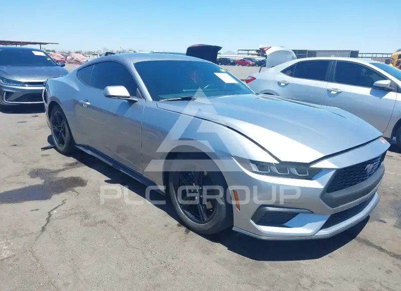 2024 Ford MUSTANG фото