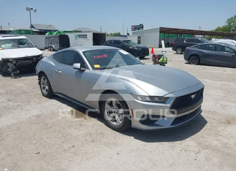 2024 Ford MUSTANG photo