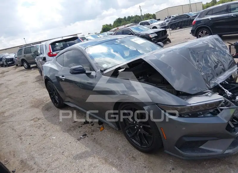 2024 Ford MUSTANG photo