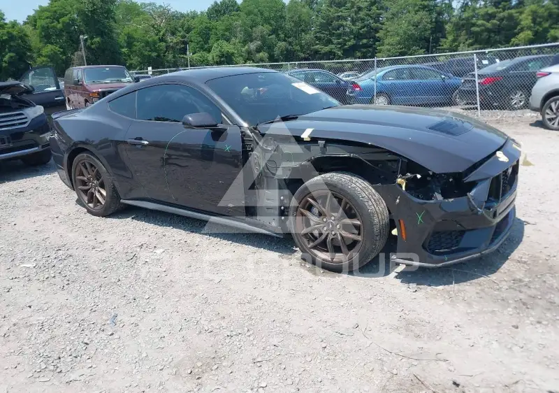 2024 Ford MUSTANG photo