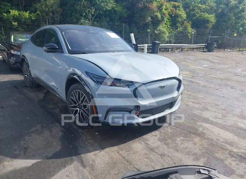 2024 Ford MUSTANG photo