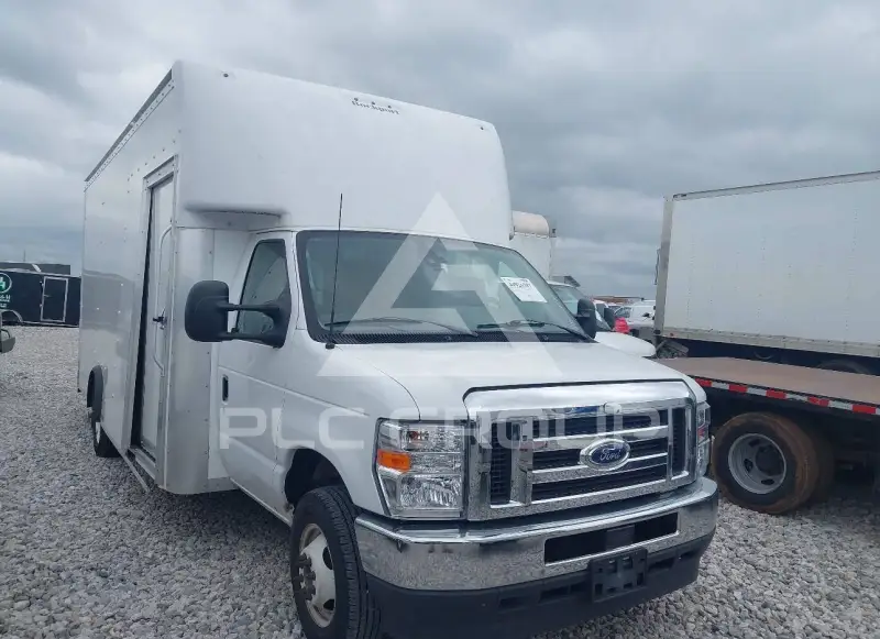 2024 Ford E-450 фото
