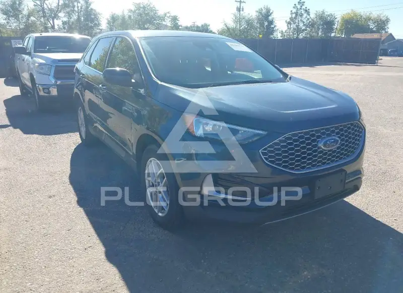 2024 Ford EDGE photo