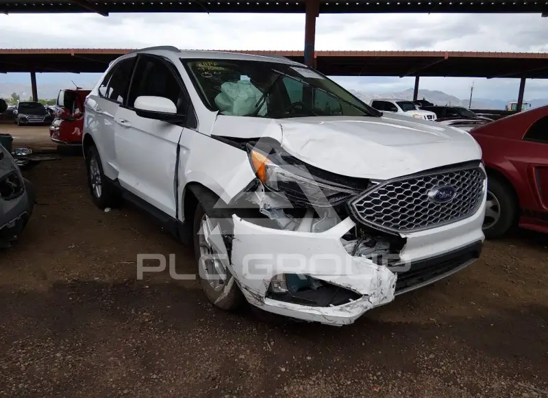 2024 Ford EDGE photo