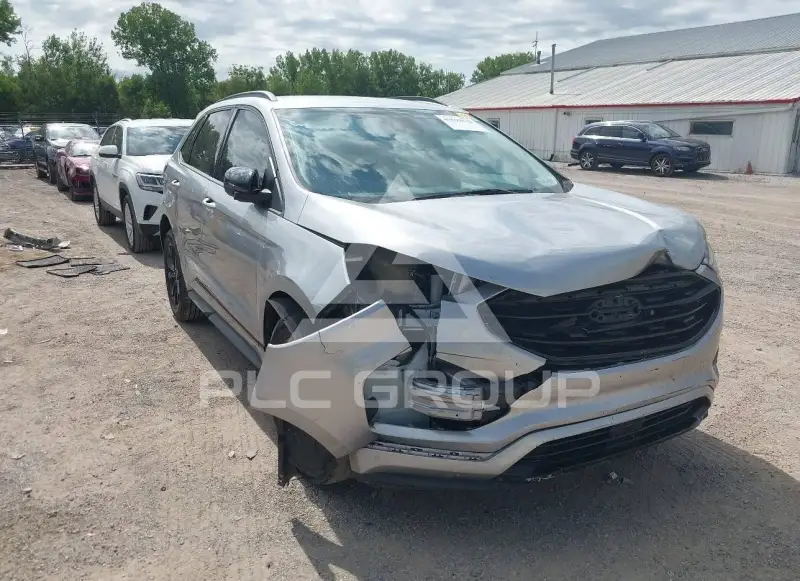 2024 Ford EDGE photo