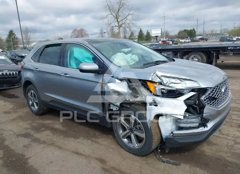 2024 Ford EDGE photo