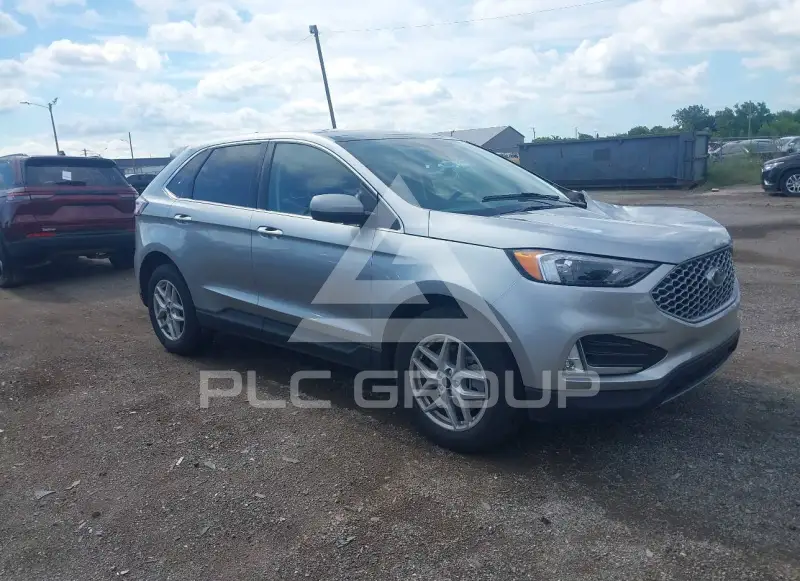 2024 Ford EDGE photo