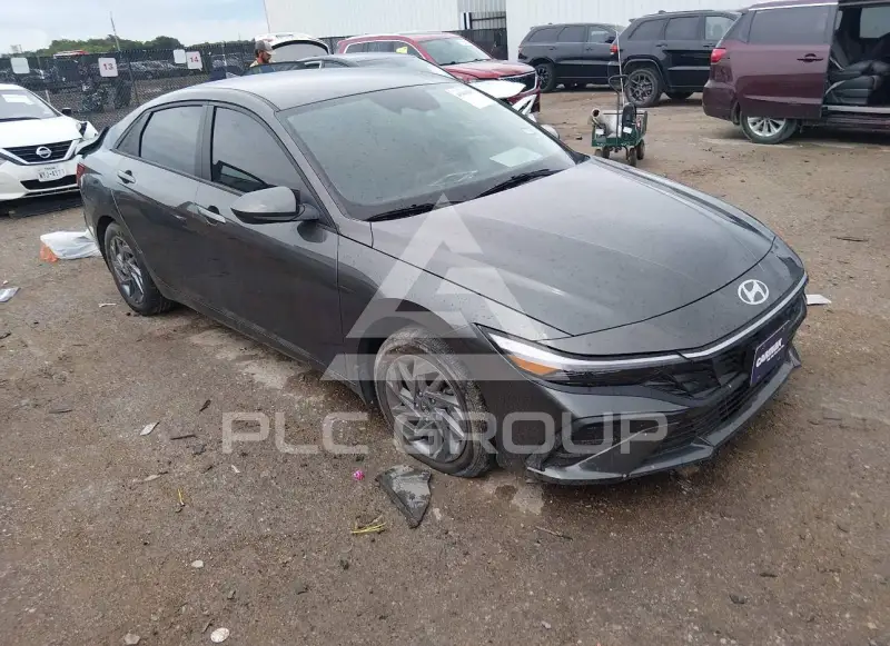 2024 Hyundai Elantra фото