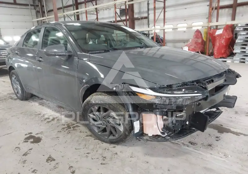 2024 Hyundai Elantra фото