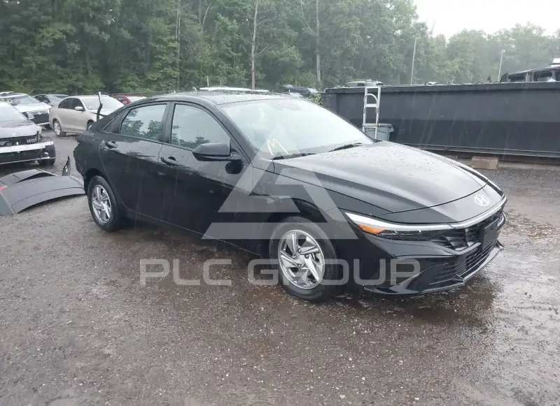 2024 Hyundai Elantra photo