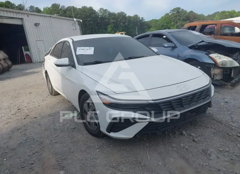 2024 Hyundai Elantra фото