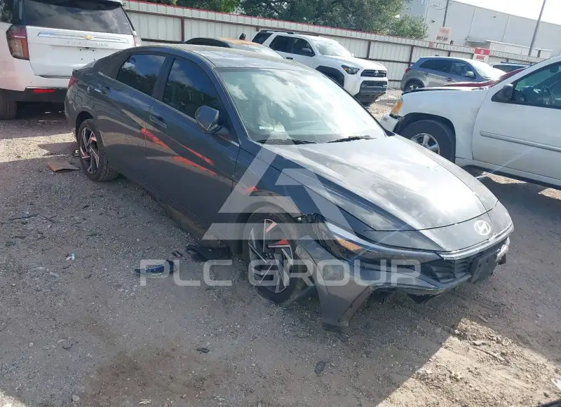 2024 Hyundai Elantra фото