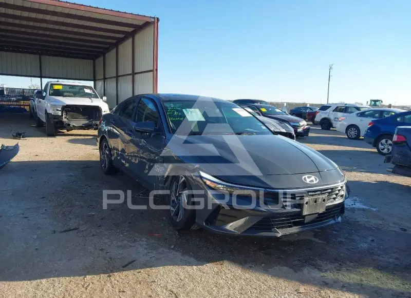 2024 Hyundai Elantra фото